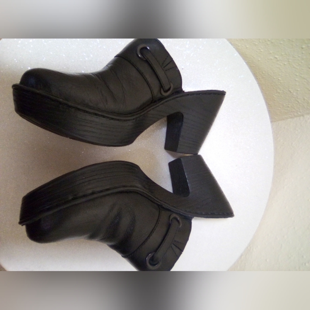 Born Black Leather Slip-On Loafers Classic Comfort - Picture 6 of 11